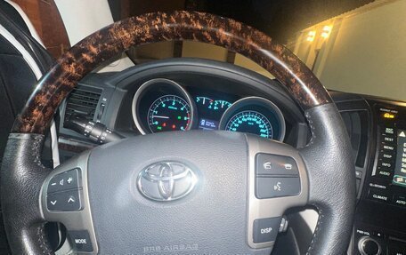 Toyota Land Cruiser 200, 2008 год, 3 000 000 рублей, 9 фотография