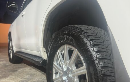 Toyota Land Cruiser 200, 2008 год, 3 000 000 рублей, 19 фотография