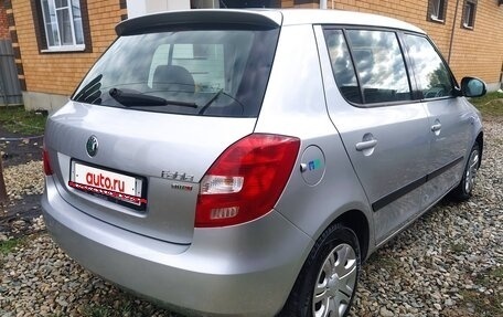 Skoda Fabia II, 2009 год, 415 000 рублей, 2 фотография