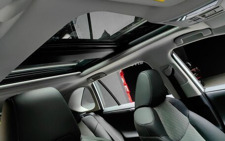 Toyota RAV4, 2025 год, 4 350 000 рублей, 33 фотография