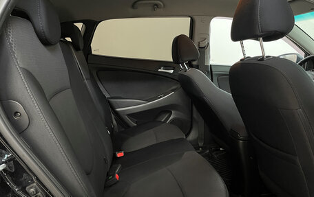 Hyundai Solaris II рестайлинг, 2015 год, 865 000 рублей, 10 фотография