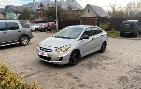 Hyundai Solaris II рестайлинг, 2013 год, 380 000 рублей, 6 фотография