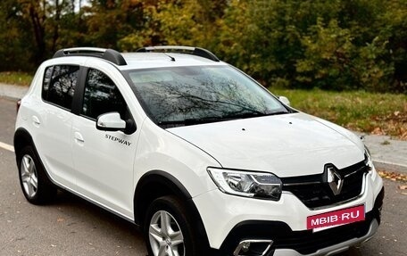 Renault Sandero II рестайлинг, 2021 год, 890 000 рублей, 3 фотография