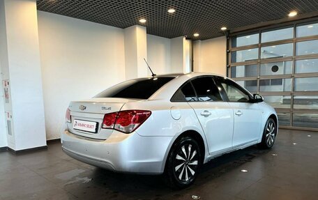 Chevrolet Cruze II, 2010 год, 580 000 рублей, 3 фотография