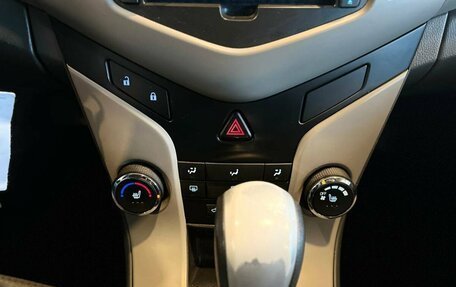 Chevrolet Cruze II, 2010 год, 580 000 рублей, 15 фотография