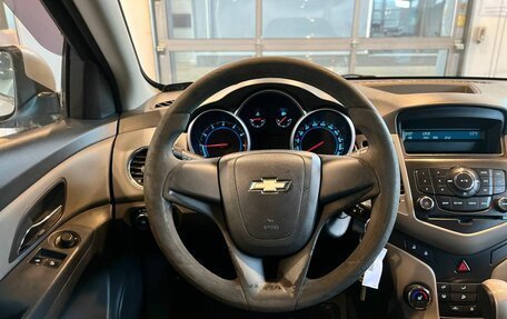 Chevrolet Cruze II, 2010 год, 580 000 рублей, 10 фотография