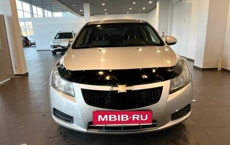 Chevrolet Cruze II, 2010 год, 580 000 рублей, 8 фотография