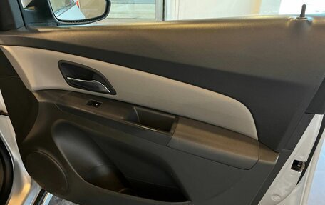 Chevrolet Cruze II, 2010 год, 580 000 рублей, 28 фотография