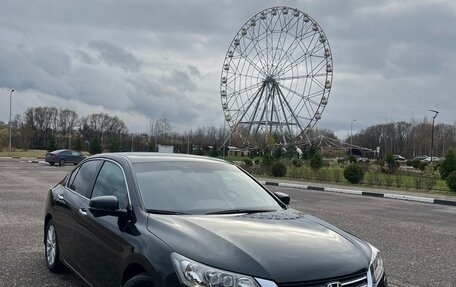 Honda Accord IX рестайлинг, 2013 год, 1 850 000 рублей, 2 фотография