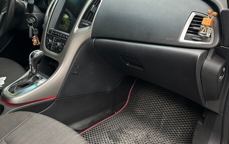 Opel Astra J, 2011 год, 490 000 рублей, 22 фотография