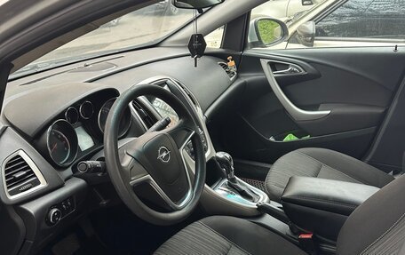 Opel Astra J, 2011 год, 490 000 рублей, 25 фотография