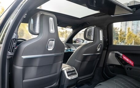 BMW 7 серия, 2025 год, 15 500 000 рублей, 29 фотография