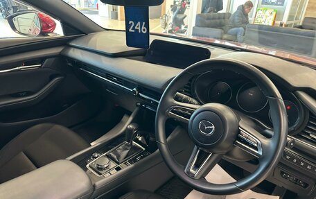 Mazda 3, 2019 год, 2 099 999 рублей, 11 фотография