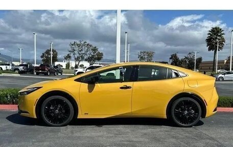 Toyota Prius IV XW50, 2025 год, 4 999 000 рублей, 5 фотография