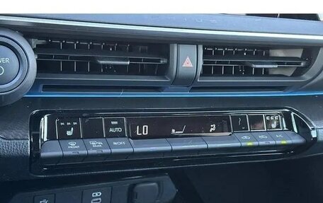 Toyota Prius IV XW50, 2025 год, 4 999 000 рублей, 21 фотография