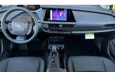 Toyota Prius IV XW50, 2025 год, 4 999 000 рублей, 13 фотография