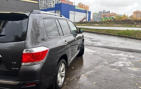 Toyota Highlander III, 2011 год, 1 600 000 рублей, 9 фотография