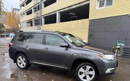 Toyota Highlander III, 2011 год, 1 600 000 рублей, 10 фотография