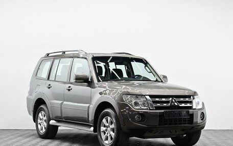 Mitsubishi Pajero IV, 2014 год, 1 955 000 рублей, 2 фотография
