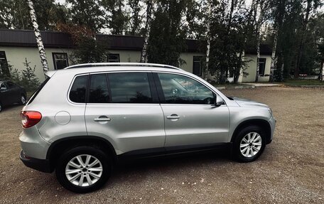 Volkswagen Tiguan I, 2011 год, 900 000 рублей, 2 фотография