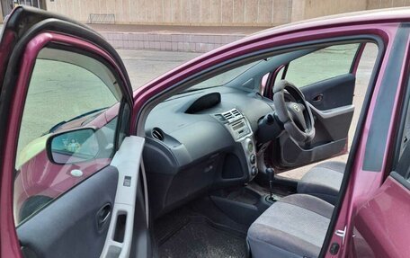 Toyota Vitz, 2005 год, 570 000 рублей, 10 фотография