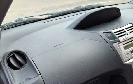 Toyota Vitz, 2005 год, 570 000 рублей, 13 фотография