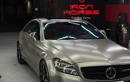 Mercedes-Benz CLS, 2011 год, 2 750 000 рублей, 2 фотография