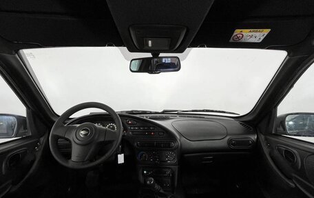 Chevrolet Niva I рестайлинг, 2017 год, 745 000 рублей, 9 фотография