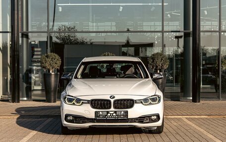 BMW 3 серия, 2017 год, 1 695 000 рублей, 2 фотография