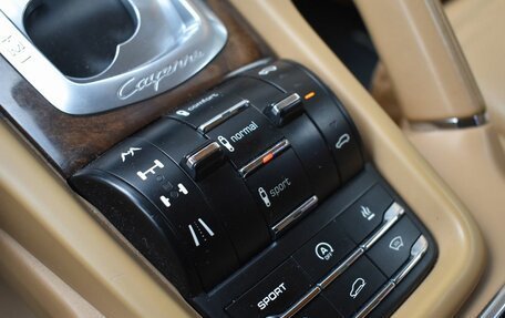 Porsche Cayenne III, 2012 год, 2 349 999 рублей, 16 фотография