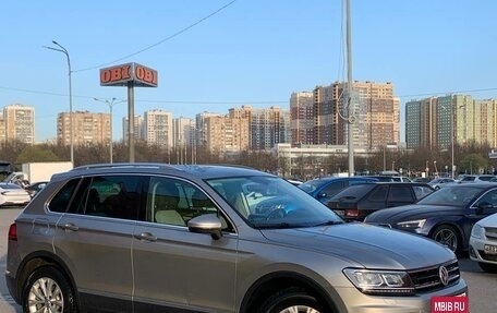 Volkswagen Tiguan II, 2017 год, 1 700 000 рублей, 6 фотография