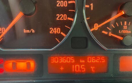 BMW 3 серия, 2002 год, 720 000 рублей, 12 фотография