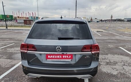 Volkswagen Teramont I, 2018 год, 3 150 000 рублей, 3 фотография