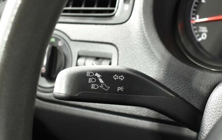 Volkswagen Polo VI (EU Market), 2018 год, 720 000 рублей, 13 фотография