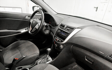 Hyundai Solaris II рестайлинг, 2013 год, 654 000 рублей, 13 фотография