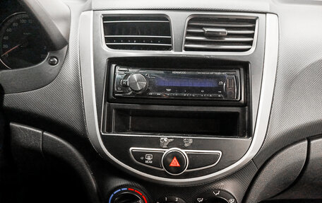 Hyundai Solaris II рестайлинг, 2013 год, 654 000 рублей, 18 фотография