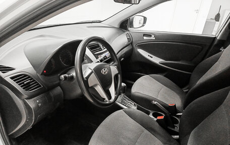 Hyundai Solaris II рестайлинг, 2013 год, 654 000 рублей, 20 фотография