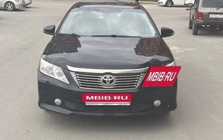 Toyota Camry, 2013 год, 950 000 рублей, 2 фотография
