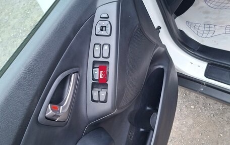 Hyundai ix35 I рестайлинг, 2013 год, 1 190 000 рублей, 12 фотография