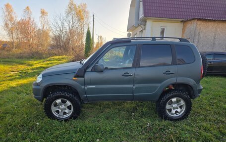 Chevrolet Niva I рестайлинг, 2010 год, 520 000 рублей, 4 фотография