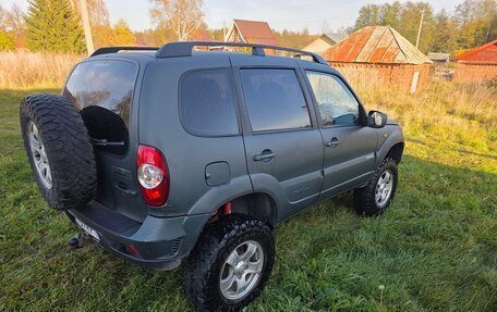 Chevrolet Niva I рестайлинг, 2010 год, 520 000 рублей, 7 фотография