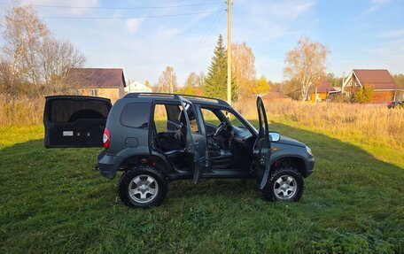 Chevrolet Niva I рестайлинг, 2010 год, 520 000 рублей, 10 фотография