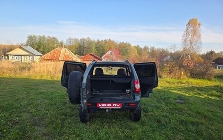 Chevrolet Niva I рестайлинг, 2010 год, 520 000 рублей, 9 фотография