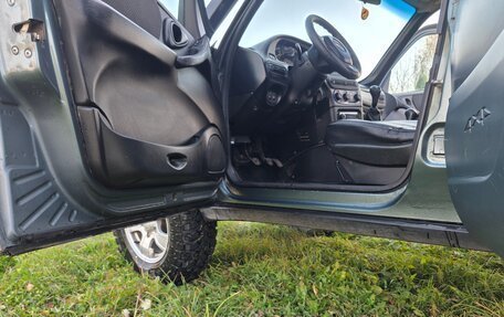 Chevrolet Niva I рестайлинг, 2010 год, 520 000 рублей, 15 фотография