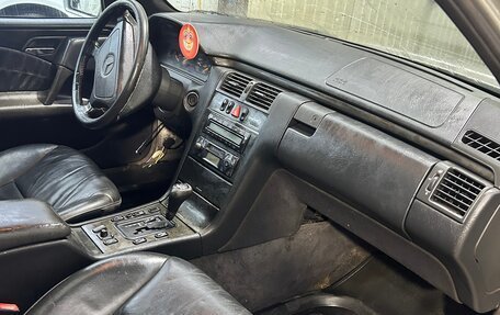 Mercedes-Benz E-Класс, 1998 год, 350 000 рублей, 6 фотография