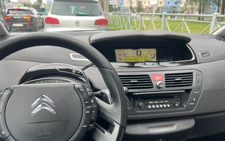 Citroen C4 Picasso II рестайлинг, 2011 год, 700 000 рублей, 5 фотография