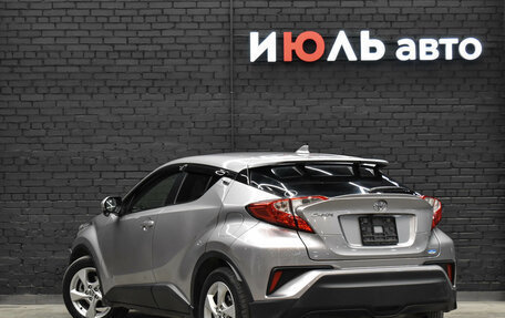 Toyota C-HR I рестайлинг, 2019 год, 1 925 000 рублей, 4 фотография