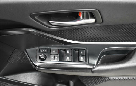 Toyota C-HR I рестайлинг, 2019 год, 1 925 000 рублей, 14 фотография