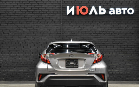 Toyota C-HR I рестайлинг, 2019 год, 1 925 000 рублей, 5 фотография