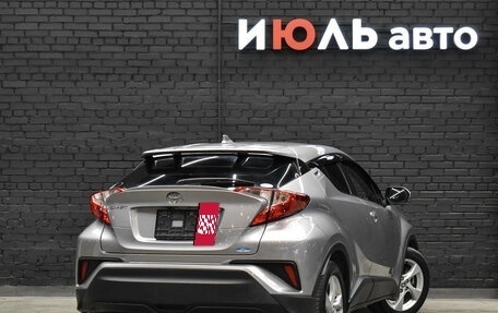 Toyota C-HR I рестайлинг, 2019 год, 1 925 000 рублей, 7 фотография